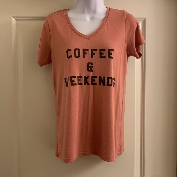 FIFTH SUN, V neck T,. Medium, polyester/ rayon - Picture 1 of 8
